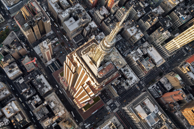 Has an airplane ever crashed into the Empire State Building in New York?