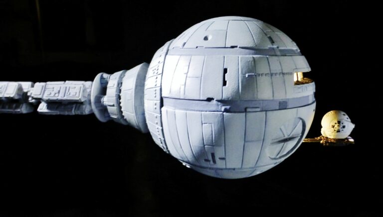 How big was the model of the spaceship Discovery used in 2001: A Space Odyssey (1968)?