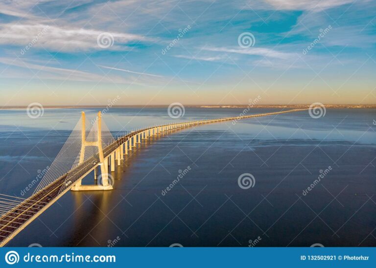 What is the longest bridge in the world?