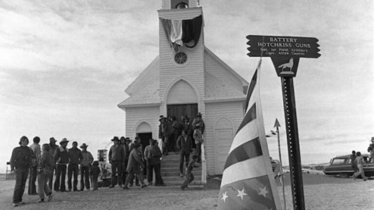 What organization led the 1973 takeover of Wounded Knee, South Dakota?