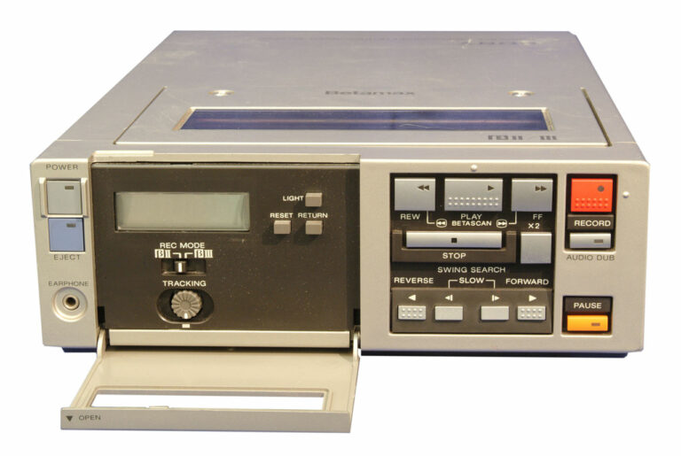 Which came first, Betamax or VHS?