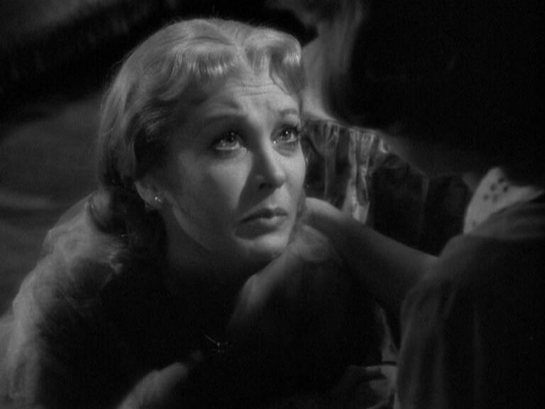 Who first played Blanche DuBois in the first production of Tennessee Williams’s A Streetcar Named Desire?