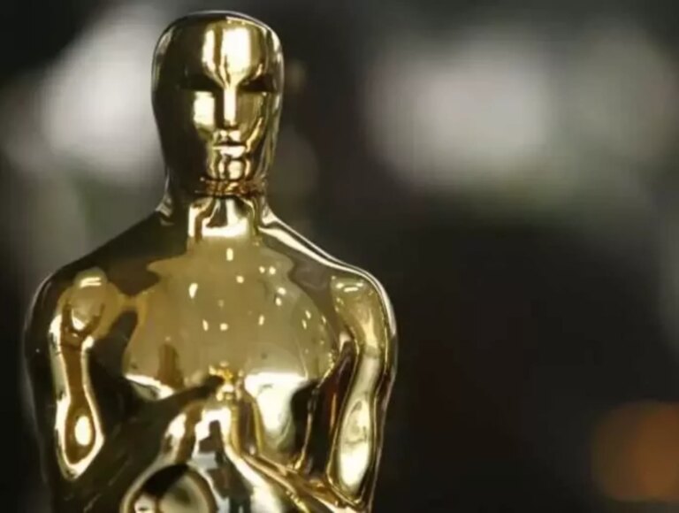 Who gave the Academy Award statuette the name “Oscar”?