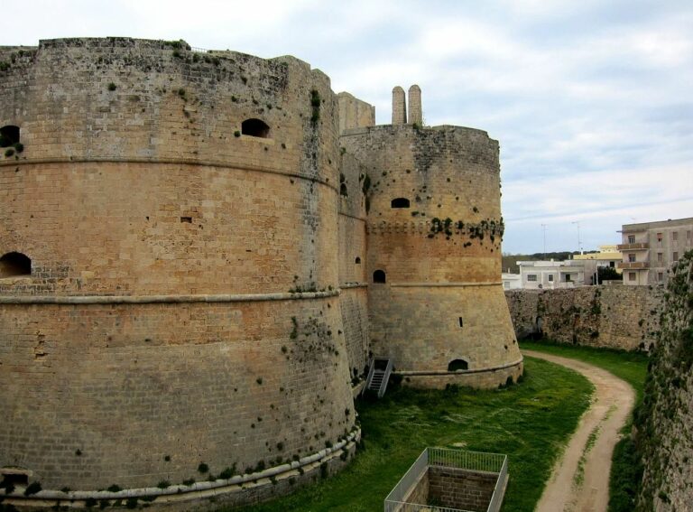 Who lived in the Castle of Otranto?