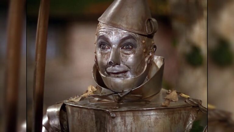 Who was originally supposed to play the Tin Woodsman in The Wizard of Oz (1939)?